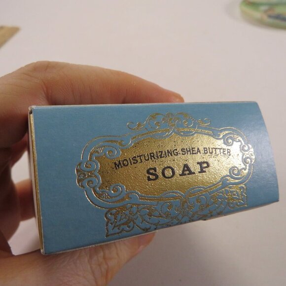 Vintage inspired soap plate & Shea Butter Soap By the Sea women & puppy dog - Picture 9 of 13